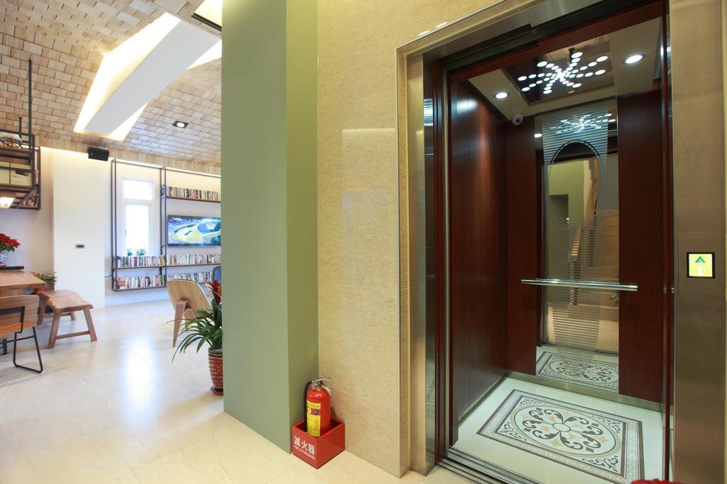 坡岸邊民宿 Hualien Exterior foto